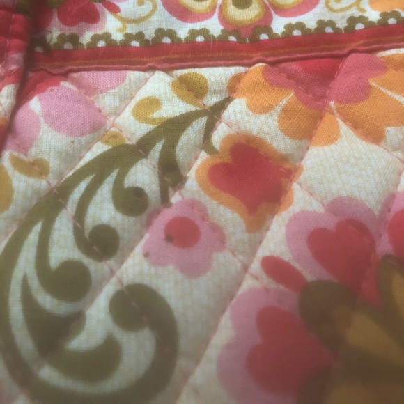 Vera Bradley - Picture 4 of 4